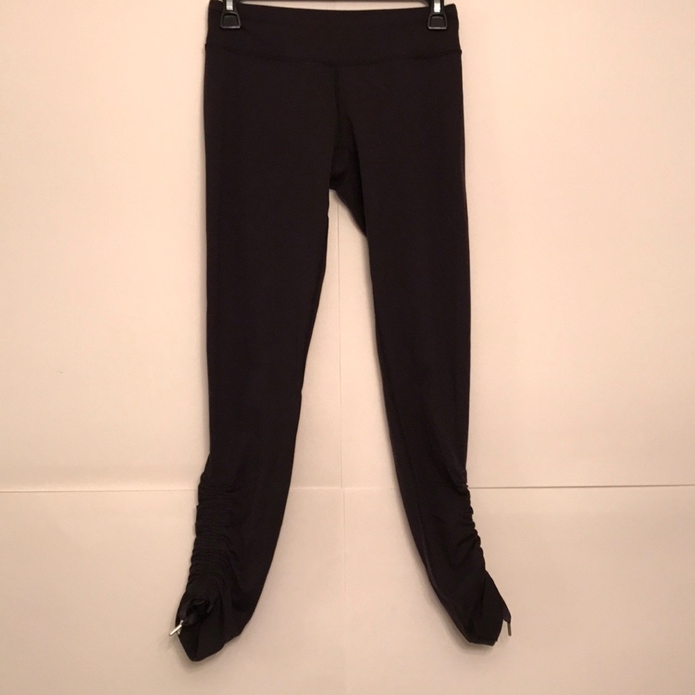 Black Lucy cinched legging